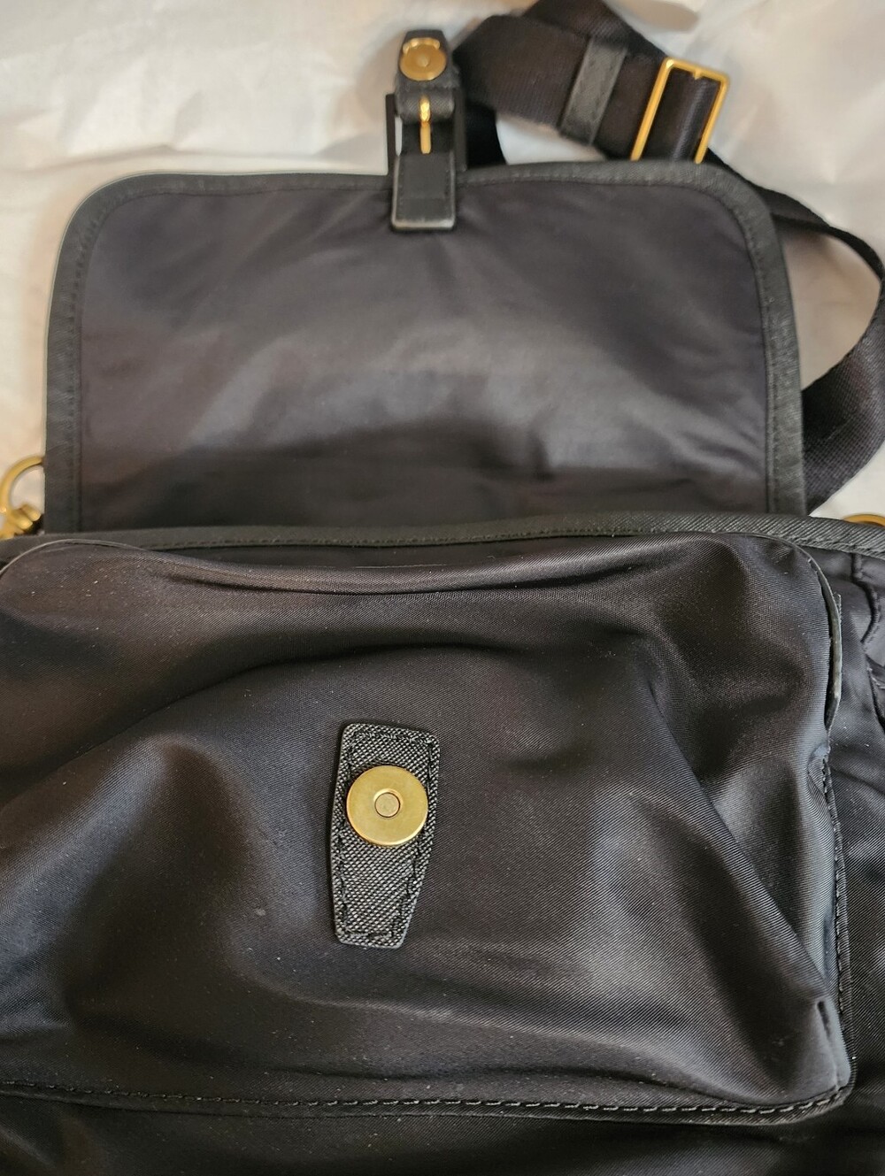Tory Burch Black Scout Nylon Crossbody Bag w/ Adjustable Strap - Picture 4 of 12